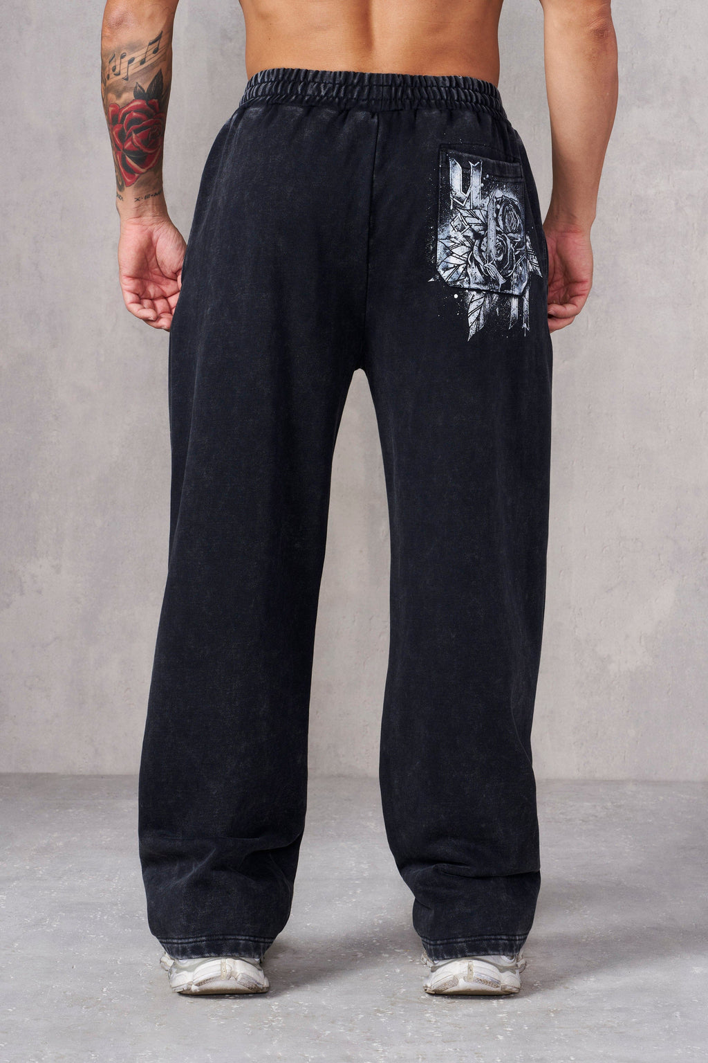 2116 - Dynasty Sweats